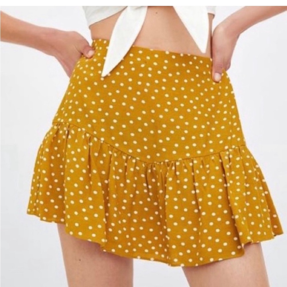 Zara polka dot skort